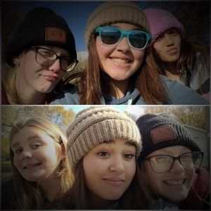 Meet your Posher, Caitlyn